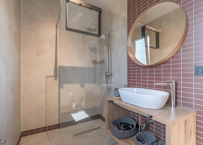 Awesome In Bukori Buroli