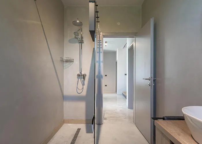 Semesterbostad Awesome In Bukori